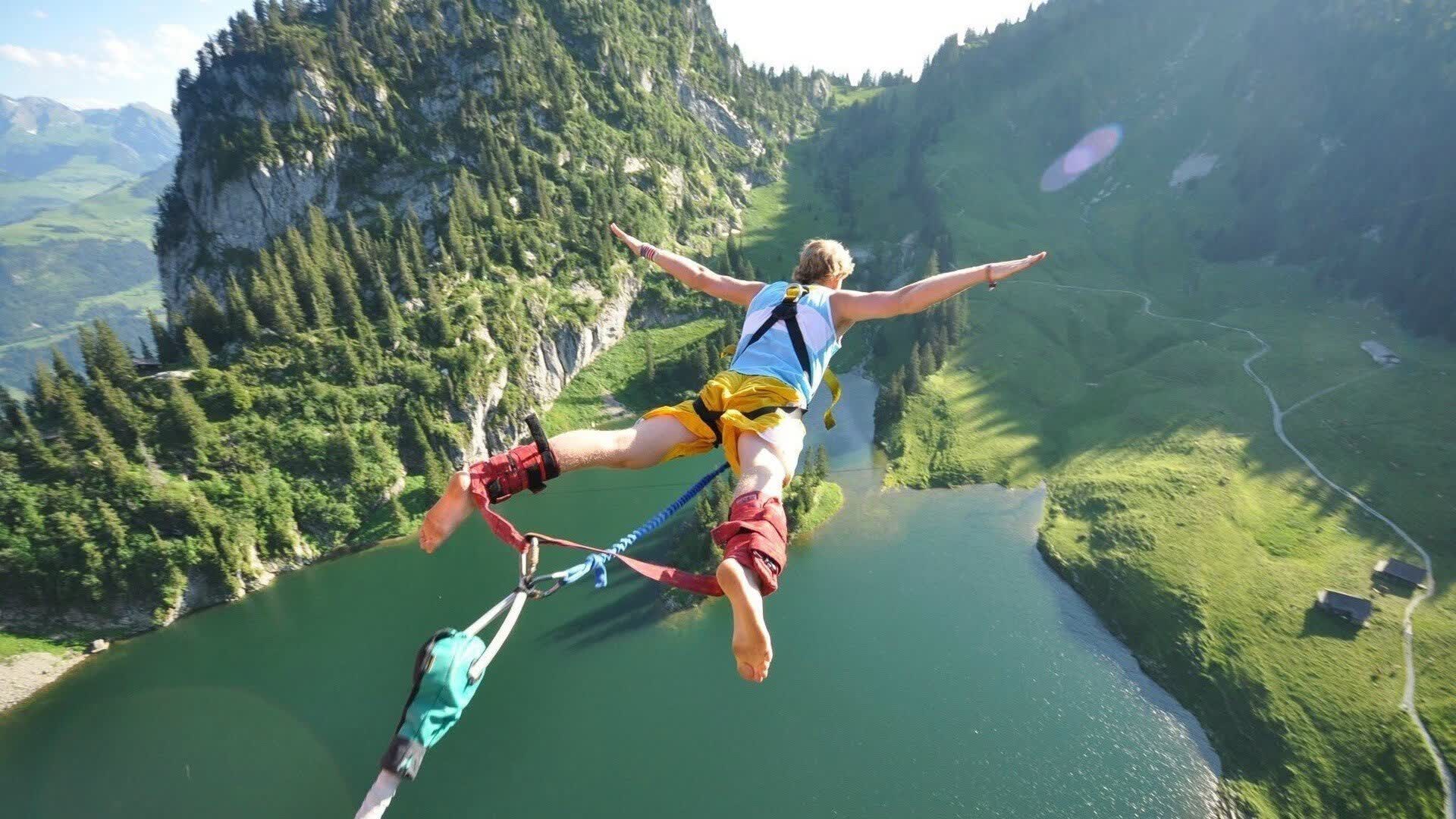 爱游戏app-湖人止颓势迎转折，切尔西调整名单，利物浦清晨伤情更新—体坛三线动态解读